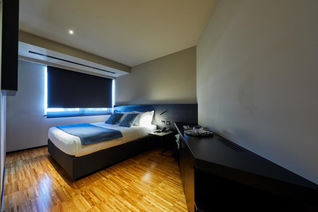 Delparco Hotel Buttrio Eksteriør bilde