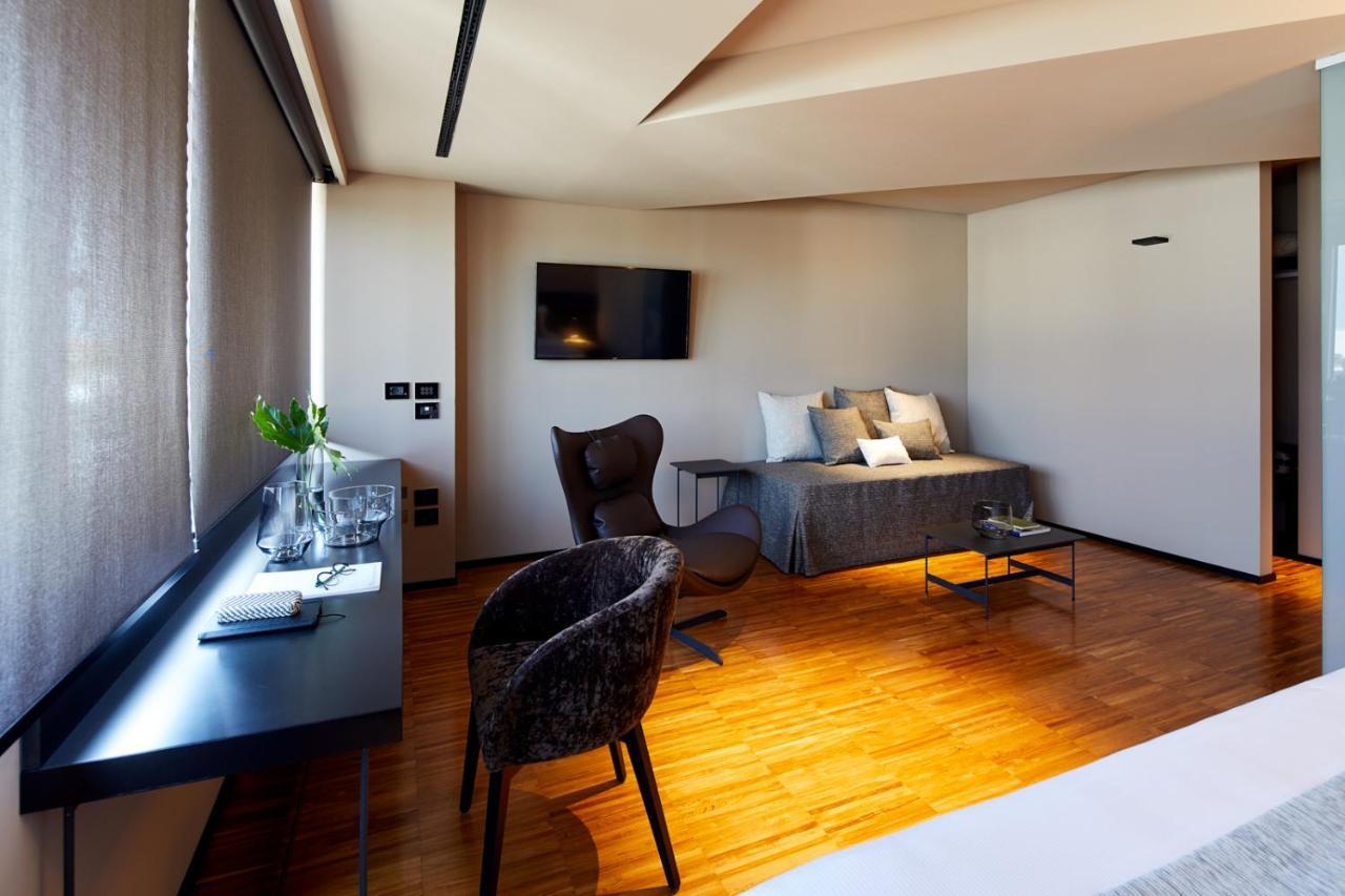 Delparco Hotel Buttrio Eksteriør bilde